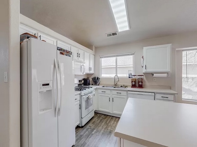 Foto del edificio - 3462 Hunters Meadows Cir NE