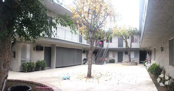 Primary Photo - 8923 Orion Ave