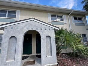 Building Photo - 6635 Warwick Cir