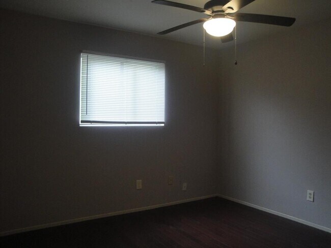 Foto del edificio - 2208 Bunker Hill Ct