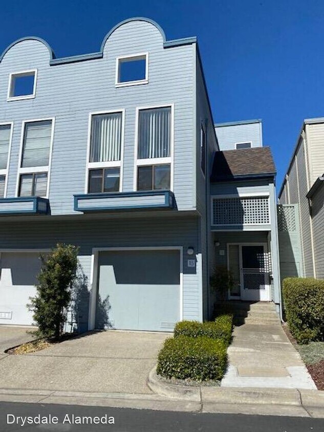 Primary Photo - 3 br, 3 bath House - 15 Invincible Court (LO)