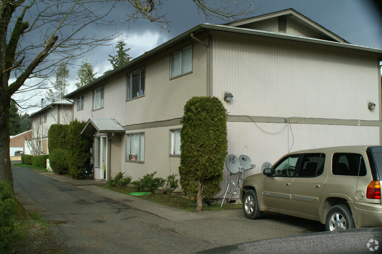 Building Photo - Housing Hope Woods Creek