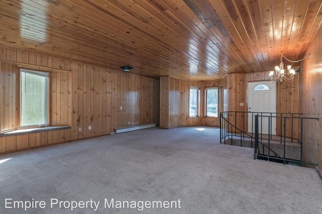 Building Photo - 529 Dunbar Ave