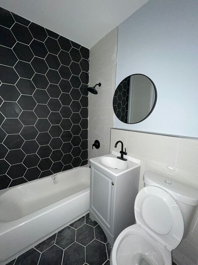 Foto del edificio - 311 64th St