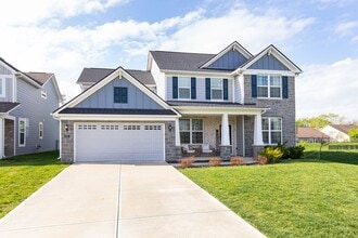 Building Photo - 6787 Oakcrest Dr