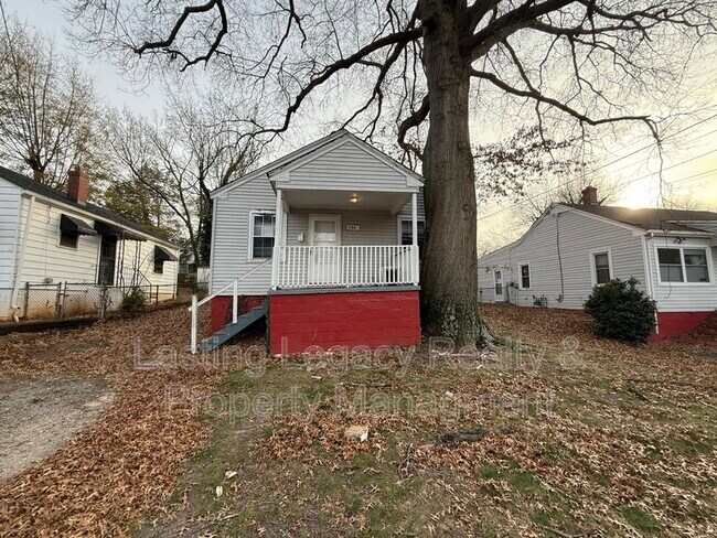 Foto del edificio - 704 W Twenty-Sixth St