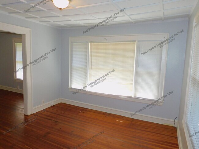 Foto del edificio - 1606 N Hamilton St