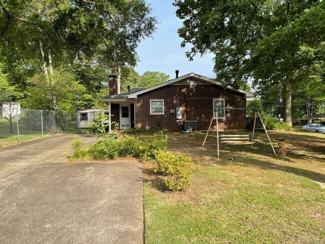 Building Photo - 3974 Johnstown Dr