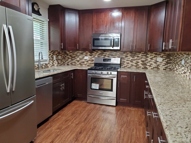 Foto del edificio - 1068 Sycamore Ln