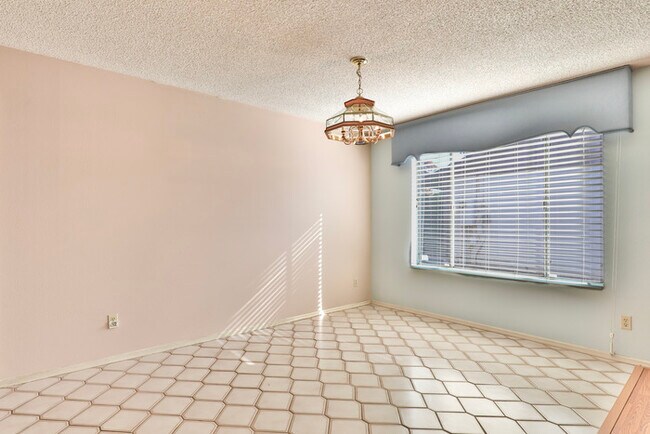 Foto del edificio - 5427 W Seldon Ln