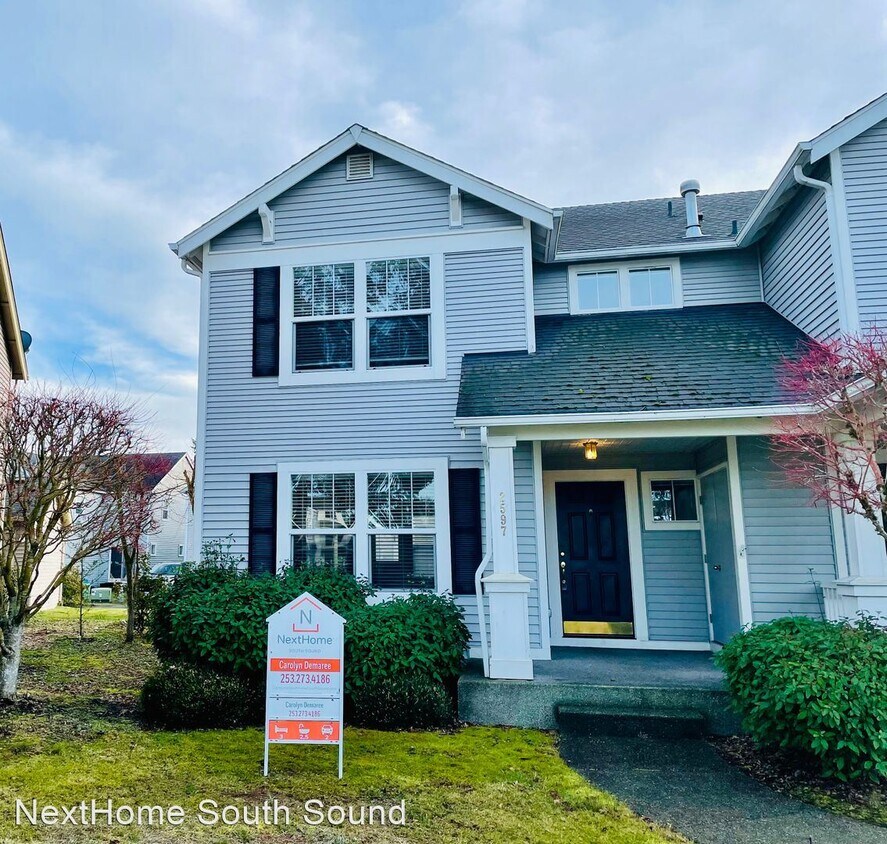 3 br, 2.5 bath House 2597 McNeil Street House Rental in DuPont, WA