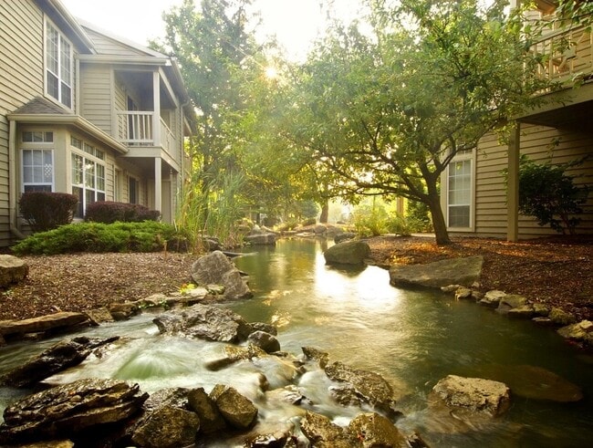 Building Photo - 2265 Rippling Way N