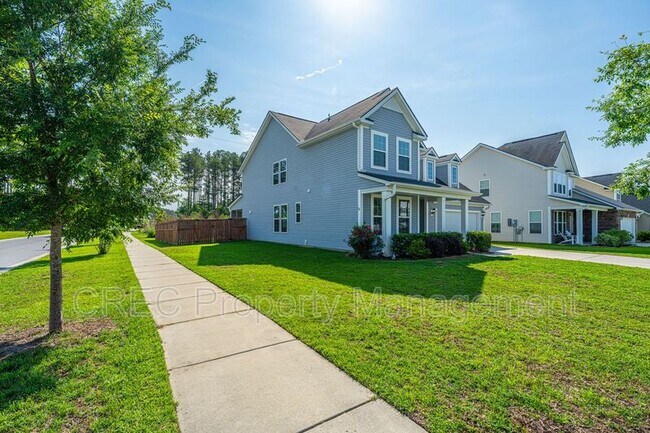 Building Photo - 201 Bigleaf Ct