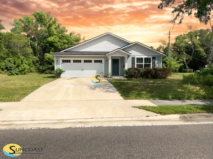 Primary Photo - 7323 Richardson Rd