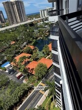 Building Photo - 3600 Mystic Pointe Dr