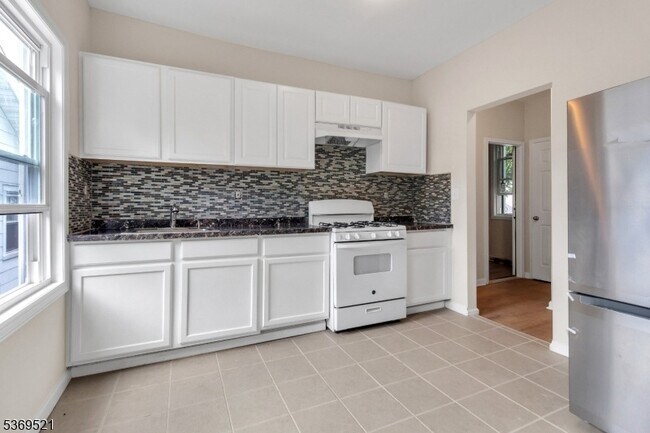 Foto del edificio - 247 Duane St