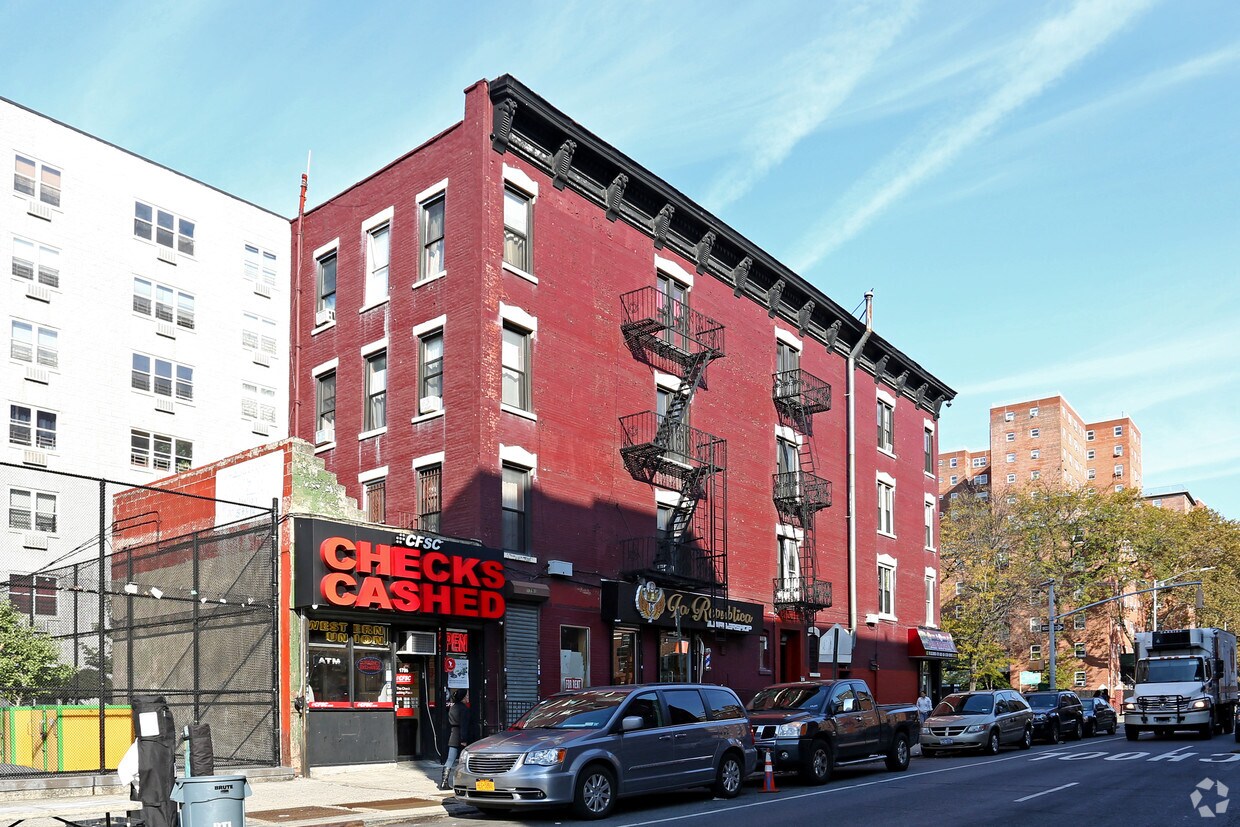 Building Photo - 1796-1800 Lexington Ave