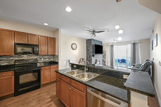 Photo - 9059 E Panorama Cir Apartment