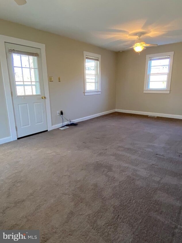 10393 Conde Rd, Marshall, VA 20115 House Rental in Marshall, VA