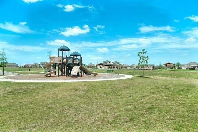 Building Photo - 6804 Pleasanton Pkwy