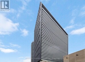 Building Photo - 575 Bloor St E