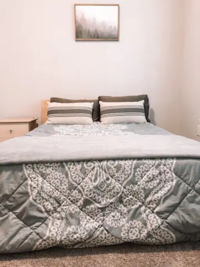 Foto del edificio - 8815 Winchester Way