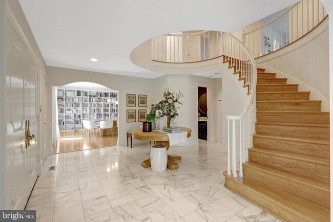 Foto del edificio - 6305 Dunaway Ct