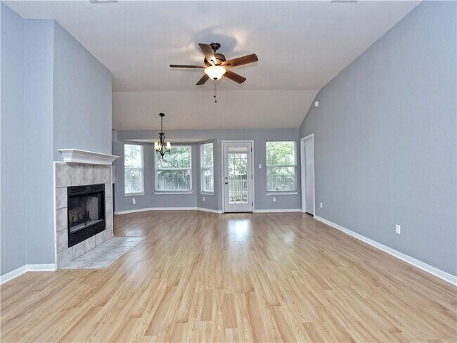 Building Photo - 303 Katy Crossing
