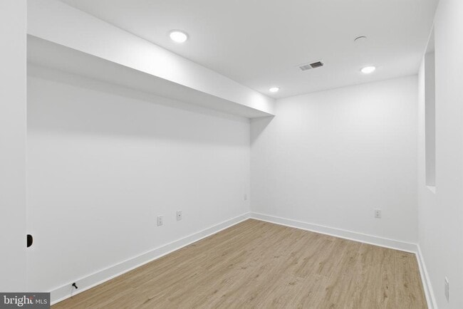 Building Photo - 4021 Brown St