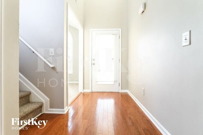 Building Photo - 150 Kentshire Pl NW