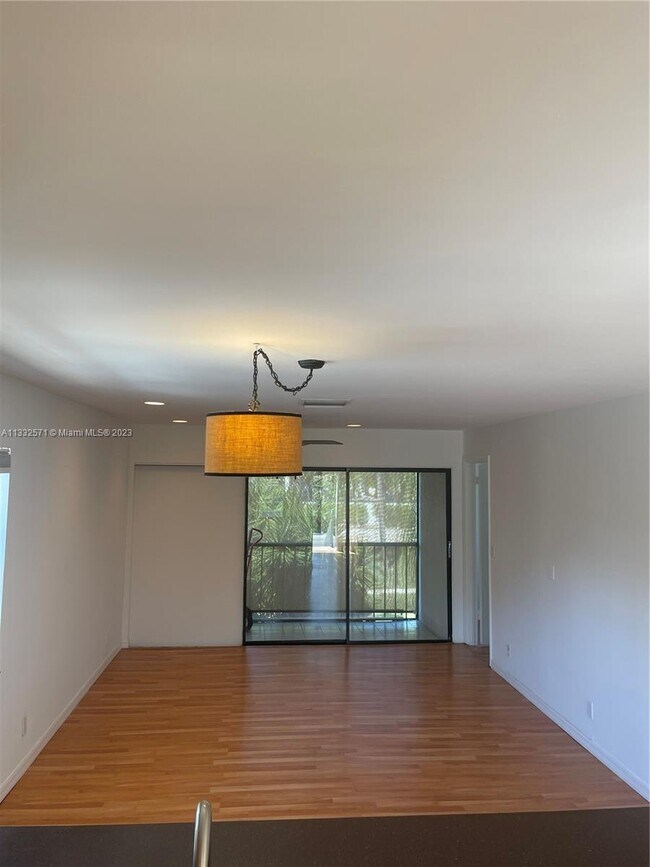 Building Photo - 55 Tropic Isle Dr
