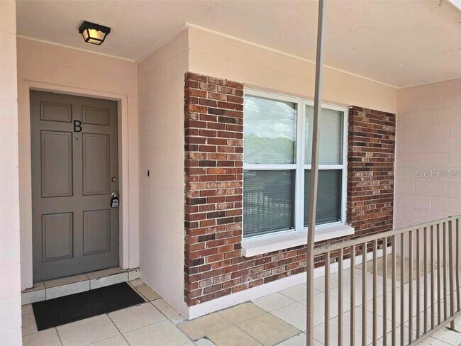 Building Photo - 1414 E 108th Ave