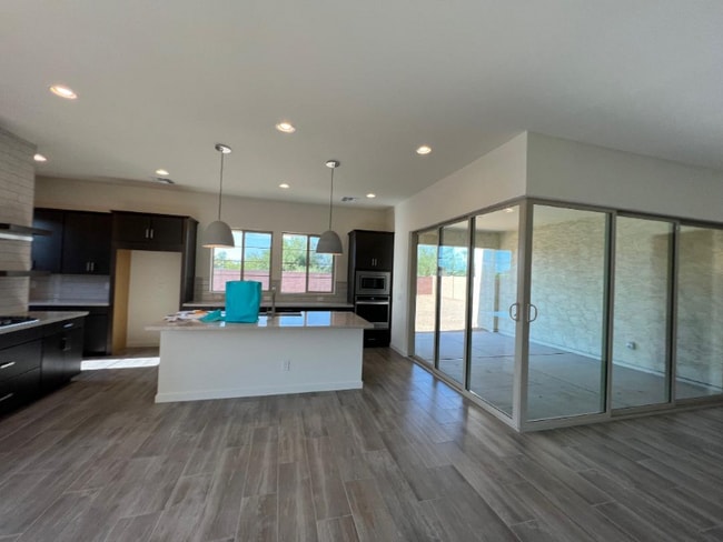 Photo - 3414 E Valencia Dr House