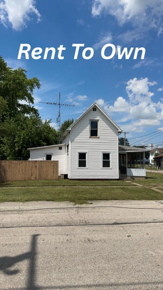 Building Photo - 804 W 1st St
