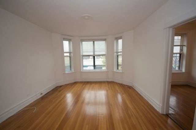Building Photo - 3138 N Broadway
