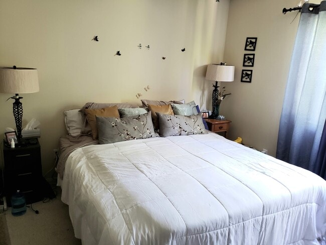 Foto del edificio - 8221 Langdon Ave