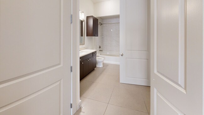 Interior Photo - 322 on North Broad