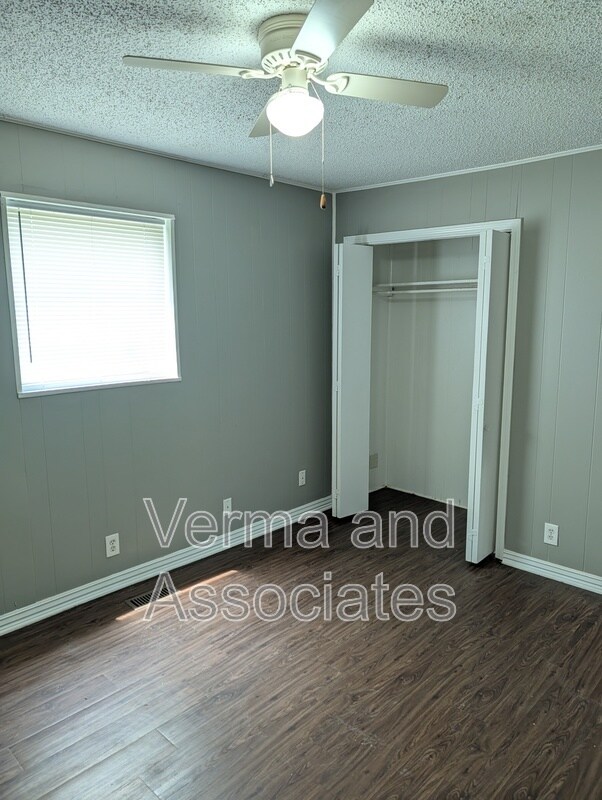 Building Photo - 340 N C St