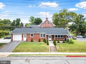 Building Photo - 703 Virginia Ave