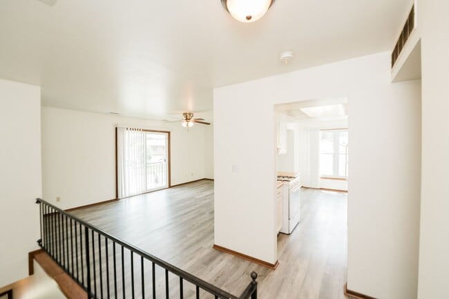 Building Photo - 3320 Randolph Pl