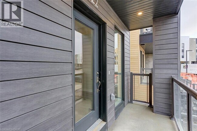 Photo du bâtiment - 261 Woodbine Ave