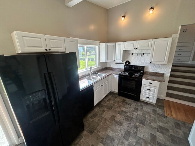 Building Photo - Beautiful 3 Bed, 1.5 Bath in Spokane!