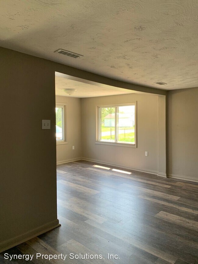 Foto del edificio - 2 br, 1 bath House - Country Club Dr 1137 ...