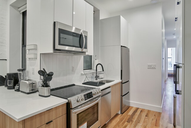 Building Photo - Williamsburg House by Outpost