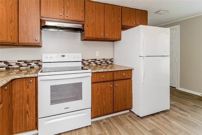 Building Photo - 243 Acorn Dr