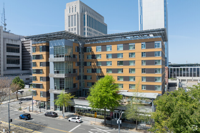 Foto alternativa del edificio - The 7th & H Housing Community