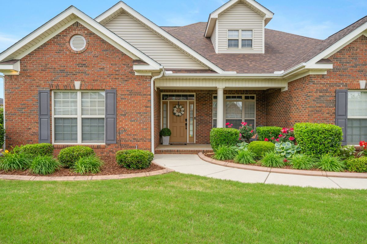 Foto principal - 201 Mantle Dr NW