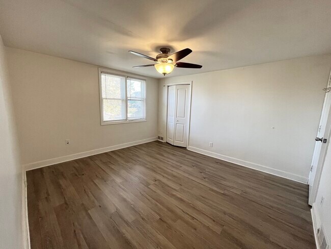Building Photo - 5204 Alverstone Rd