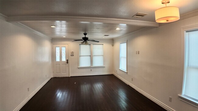 Foto del edificio - 3614 Mainer St