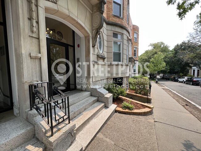 Foto del edificio - 1 bedroom in Brookline MA 02446